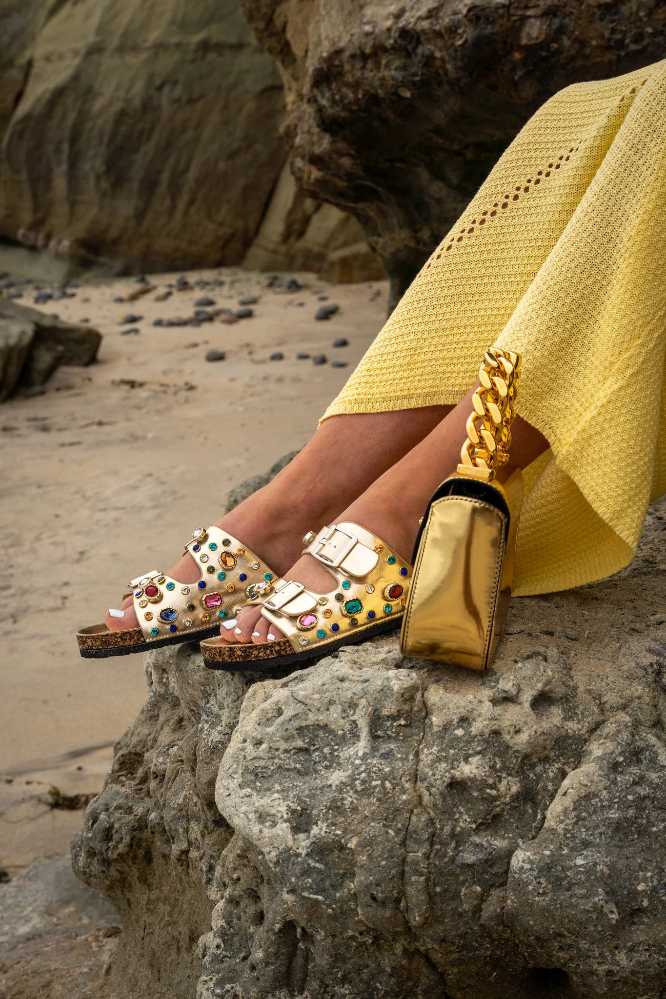 BAYLEAVES-GOLD FLAT SANDAL - Image 7